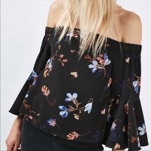 Open shoulder Topshop Top